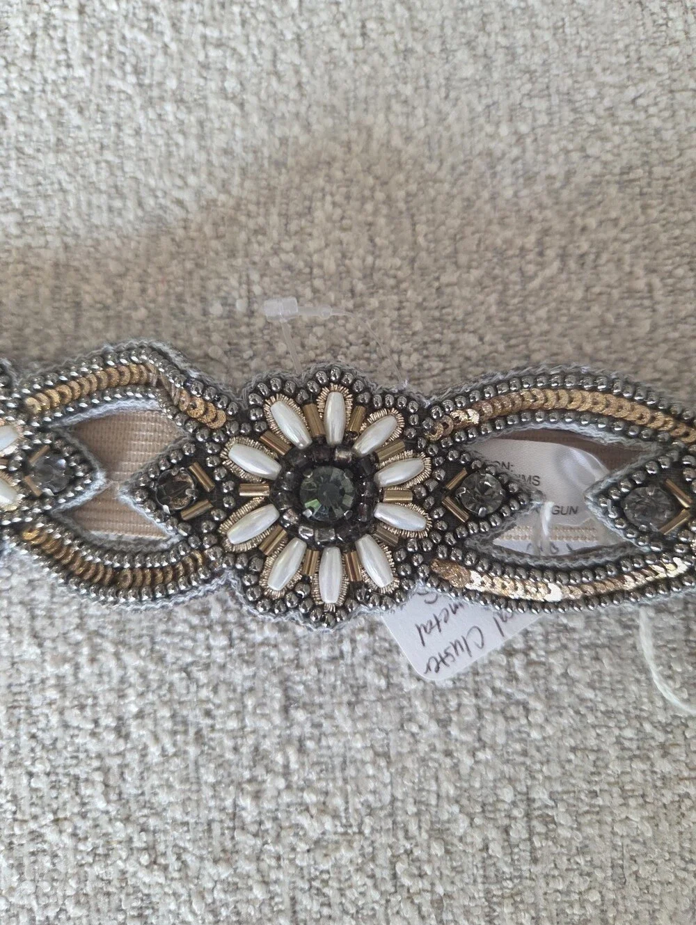 NWT Open Floral Cluster Beaded Belt Gunmetal Small